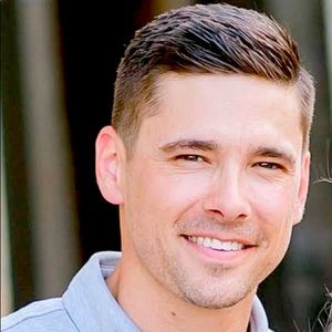 Meet your Posher, Kenneth